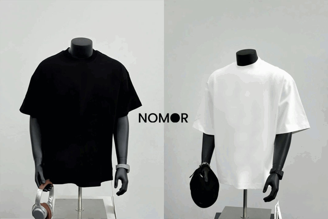 Hai chiếc áo thun nam tối giản màu đen và trắng nằm cạnh nhau, thể hiện phong cách thiết kế đơn giản của thương hiệu Nomor.
